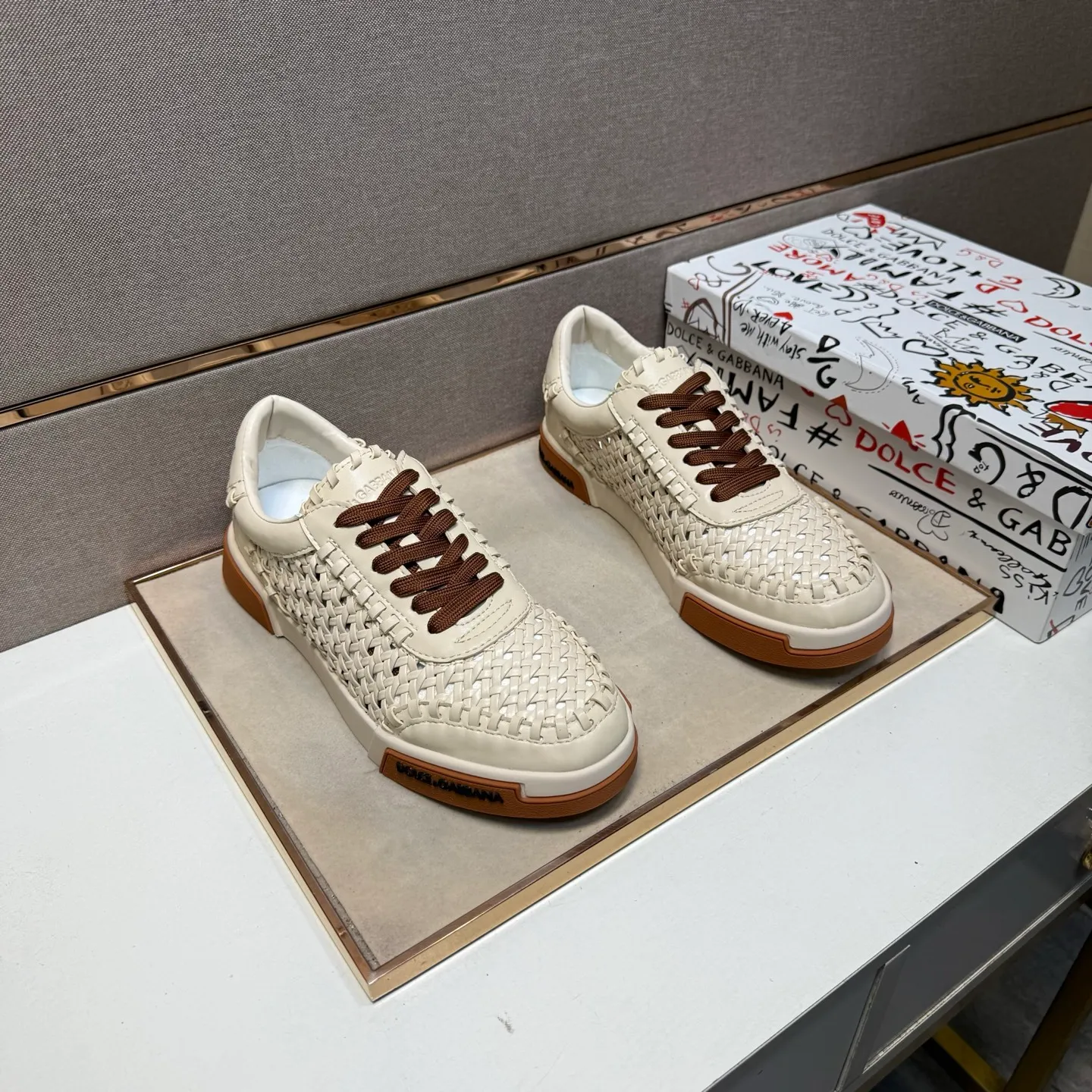 ⬛️Men's shoes 💰p442【DG～】Men's casual shoes 2025z cabinet sales simultaneously 🔶Size: 38-44 #️⃣ 🔷3 colors🔜The upper is made of multi-material splicing ➕Genuine leather lining, comfortable and breathable, sole: original comfortable and wear-resistant outsole, ⚠️real thing📱photographed🎬real thing is better📢📢📢